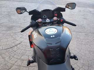 Aprilia RSV4 2023 - 9000 km