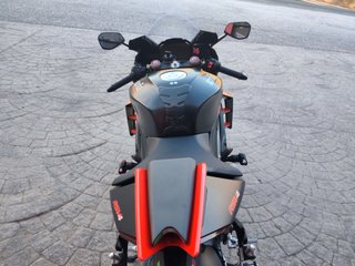 Aprilia RSV4 2023 - 9000 km