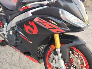 Aprilia RSV4 2023 - 9000 km