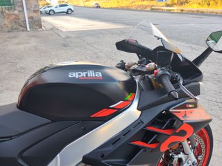 Aprilia RSV4 2023 - 9000 km