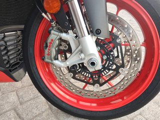 Aprilia RSV4 2023 - 9000 km