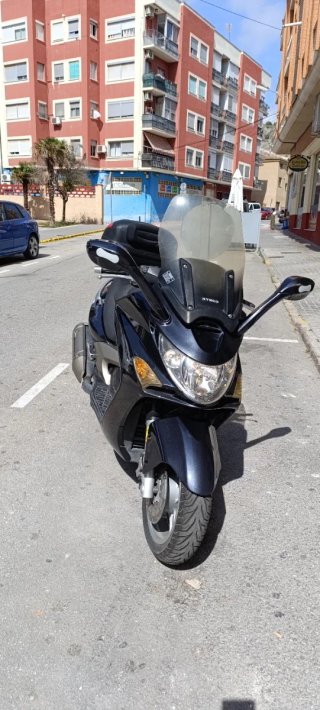 Kymco Xciting 500 Maxi Scooter Negra