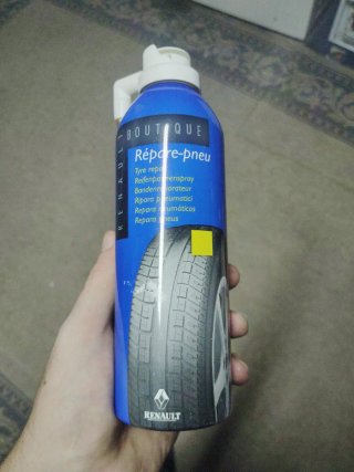 Reparacions neumàtics Clio Sport + maletin Renault
