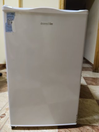 Congelador pequeño blanco