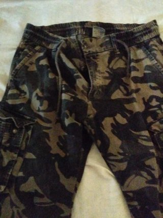 Pantalones cargo camuflaje