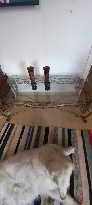 Mesa de centro, Base metal cromado con tope crista
