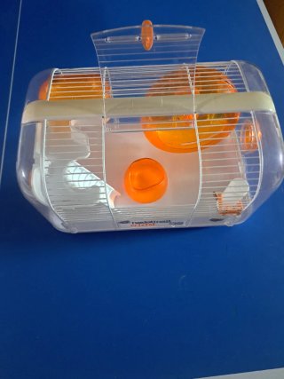 Casita para hámster con túneles