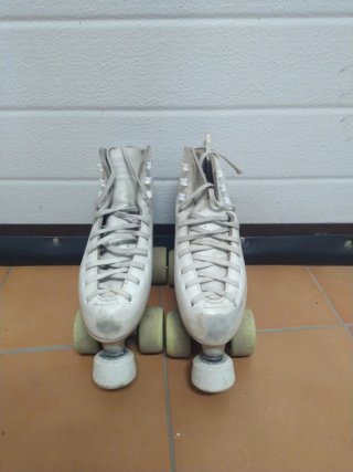 Patines blancos talla 36
