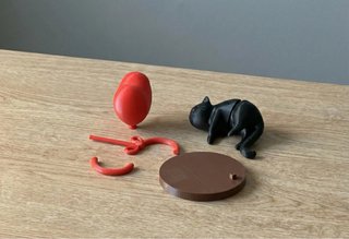 Gato Negro con Globo Corazón