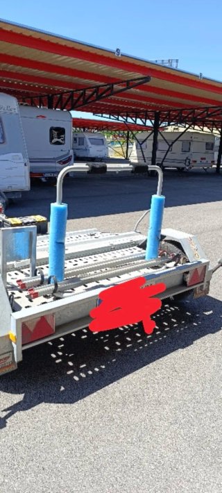 REMOLQUE TRASVERSAL MARCA CARRO PARA Y 2 BICIS