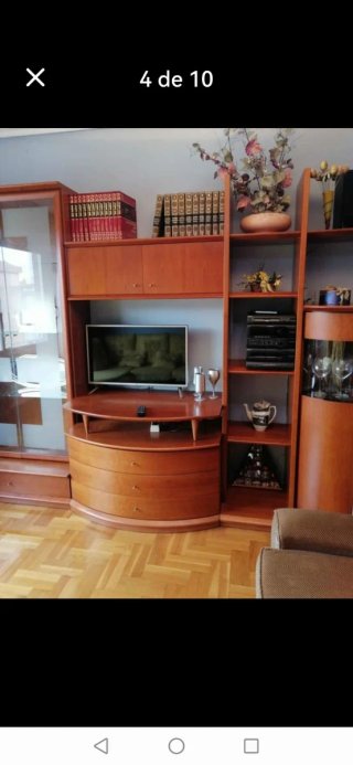 Mueble de salón madera y cristal