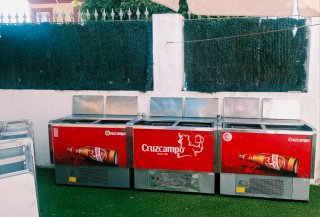 Botelleros Cruzcampo.