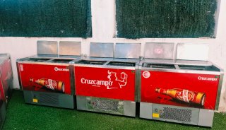Botelleros Cruzcampo.