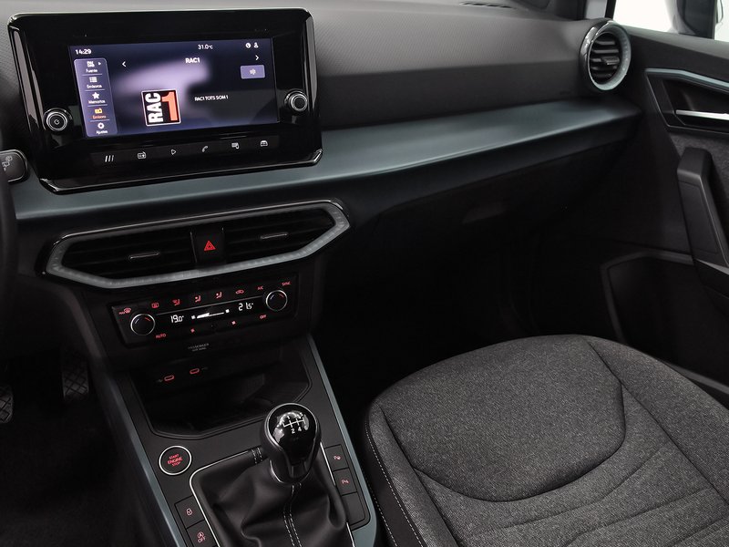 SEAT Arona 2025, foto 9