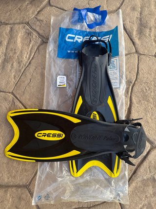 Aletas Cressi Palau amarilla y negra L/XL 44/47