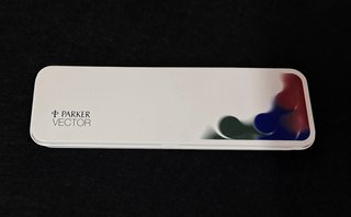 Pluma y Roller Parker Vector