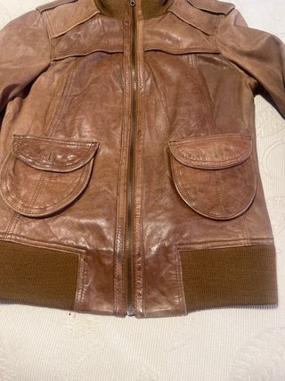Cazadora de cuero marrón mujer