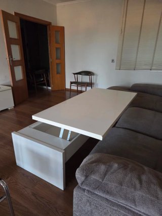 Mesa de centro elevable blanca