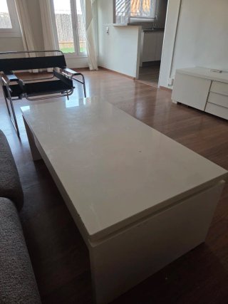 Mesa de centro elevable blanca