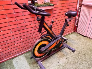 Bicicleta Spinning Indoor Alpine 6000