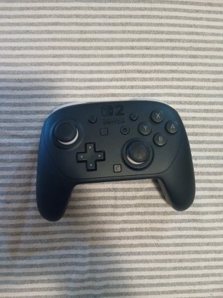 Nintendo Switch 2 + 1 Pro Controller + case