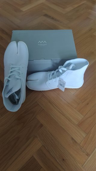 Zapatillas Tabi Marugo Blancas Talla 42.5