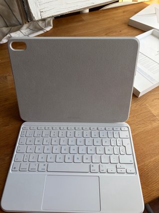Teclado Apple Magic Keyboard Folio iPad