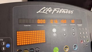 Cinta de correr profesional Life Fitness