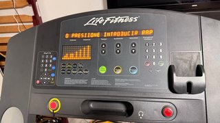 Cinta de correr profesional Life Fitness