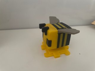 Figura Minecraft Abeja McDonald's