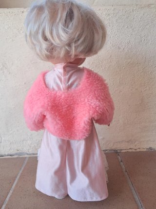 MUÑECA NENUCO ANTIGUA CON DISCO