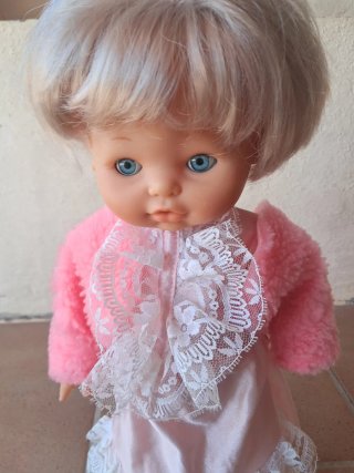 MUÑECA NENUCO ANTIGUA CON DISCO