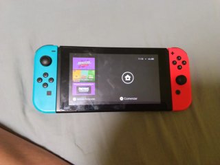 Nintendo Switch Azul y Rojo