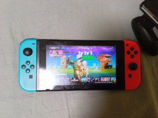 Nintendo Switch Azul y Rojo