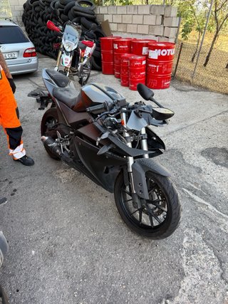 Yamaha YZF-125 2015 Accidentada