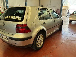 Volkswagen Golf 2000