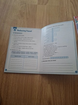 Oxford Read and Discover: Level 6: Caring For O...