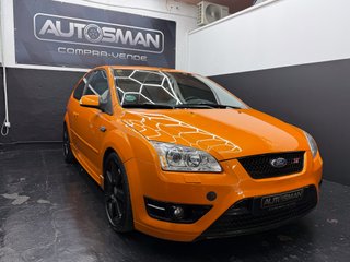 Ford Focus 2.5 ST Racing Orange
