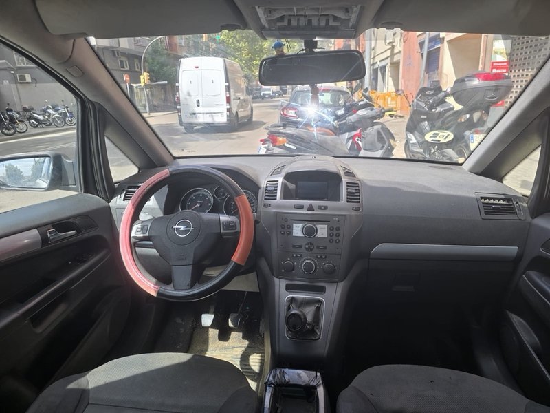 Opel Zafira 2007, foto 9