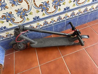 Patinete Xiaomi Pro 3 para despiece  se vende bara