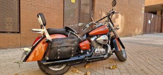 Honda Shadow 750 Cruiser Naranja y Negra