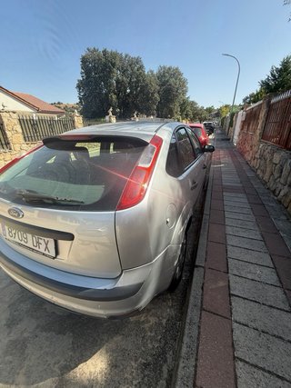 Ford Focus Trend 1.6 Gasolina · 5 Puertas