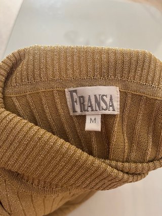 Top cuello alto sin mangas dorado lúrex M