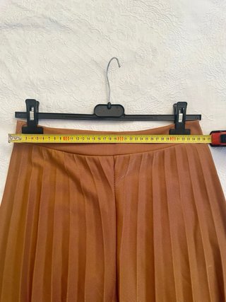 Pantaloni ampi plissé satinati camel M