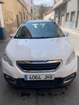 Peugeot e-2008 2015