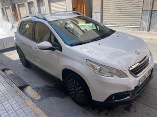 Peugeot e-2008 2015