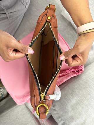 Bolso  con tachuelas