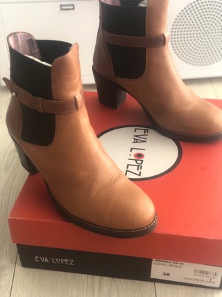 Botines Eva Lopez Marrones Tacon