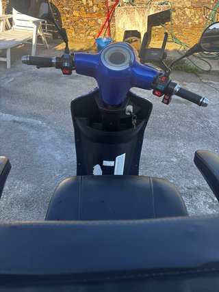 Scooter movilidad reducida VELECO azul