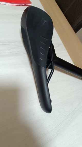 Sillín Fizik Antares R7 BTT  Bmc